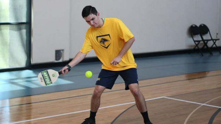 Play Pickleball Offensively